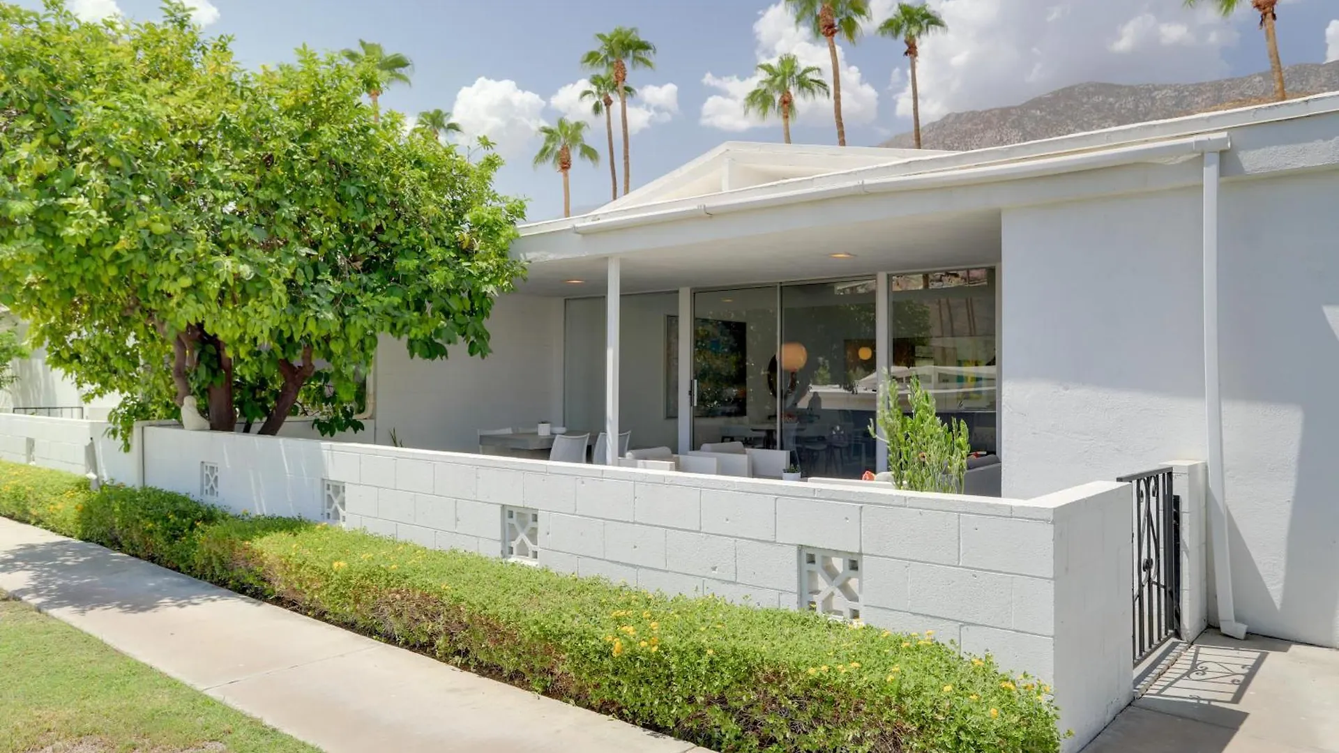 Palm Springs Condo With Pool Access, Mountain Views! 0*, 棕榈泉 美国