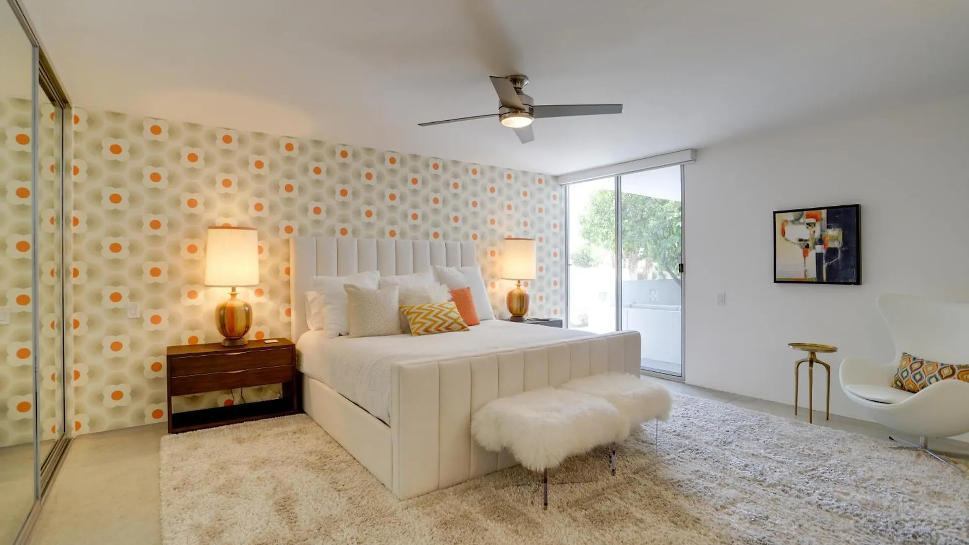 公寓 Palm Springs Condo With Pool Access, Mountain Views!
